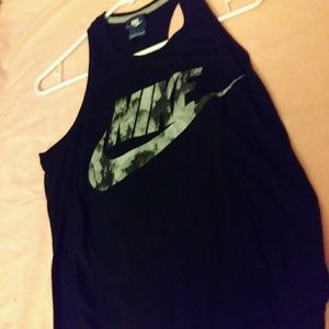 A black Nike tank